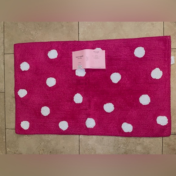 🎉HP🎉New! Kate Spade Cotton Dot Accent Rug in Hot Pink/White💕🤍21”x34” - Picture 5 of 11